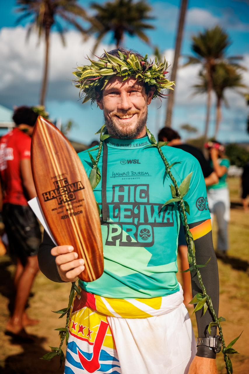 Moana Domenech - Surf Instructor